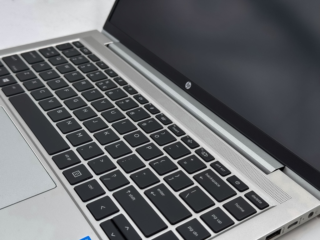 HP EliteBook 640 G9 i5